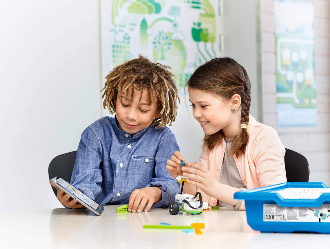 Education Core Set by LEGO – Smart Kids Planet